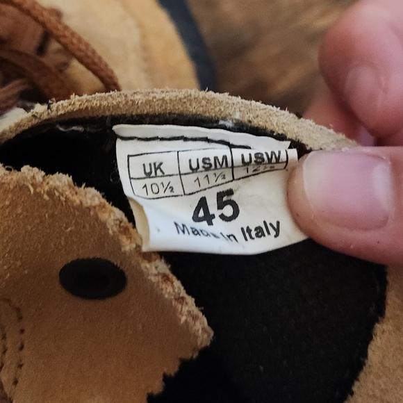 OFFER! La Sportiva Mythos Climbing Shoes - Picture 14 of 14